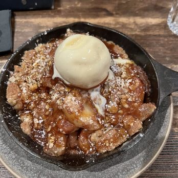 Park Distillery - Caramel apple crumble - Canadian (New) Near Me - Banff, Alberta Park Distillery - Caramel apple crumble - Canadian (New) Near Me - Banff, Alberta