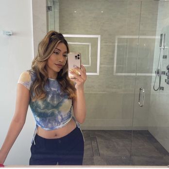 Dye Beauty  Bar - Hair Salons Near Me - Orange, California
