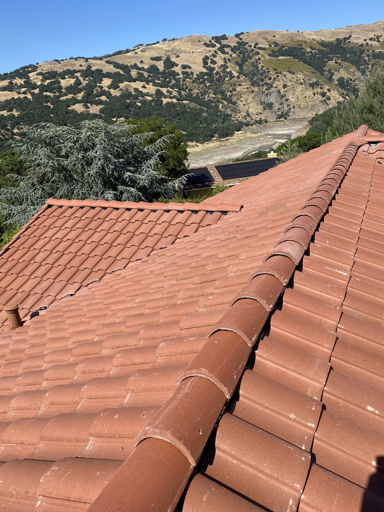 Slide of Royal Sinaloa Roofing