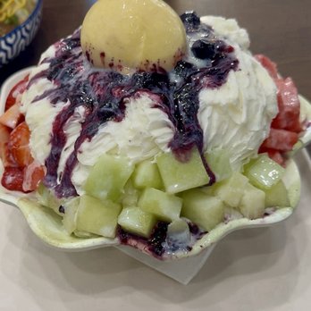 Class 302 Tea Cafe - Summer Farm Snow Cake  (@ToshiEats on IG) - Taiwanese Near Me - Irvine, California