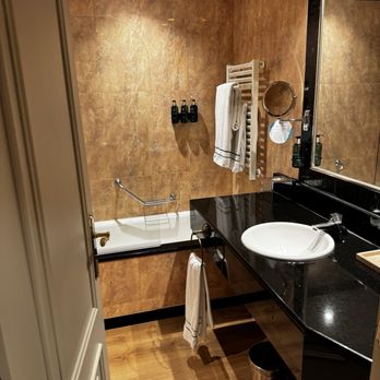 Meliá Barajas - Hotels Near Me - Madrid, M