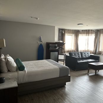 Inn At Rockaway - Bedroom - Hotels Near Me - Pacifica, California Inn At Rockaway - Bedroom - Hotels Near Me - Pacifica, California