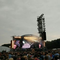 Trabrennbahn - Konzert auf der Trabrennbahn: Royal Republic als Vorband der Toten Hosen