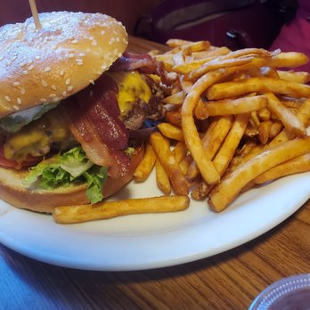 Denny's - Bacon Avocado Cheeseburger platter! - American Near Me - Eloy, Arizona Denny's - Bacon Avocado Cheeseburger platter! - American Near Me - Eloy, Arizona