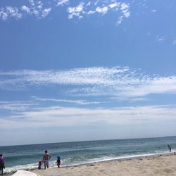 Rockaway Beach B116 Street - Beach 109 is peaceful and clean, but you can't swim because there's no lifeguard post!