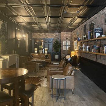 Day 6 Coffee - Lounge area - Coffee & Tea Near Me - Sugar Land, Texas