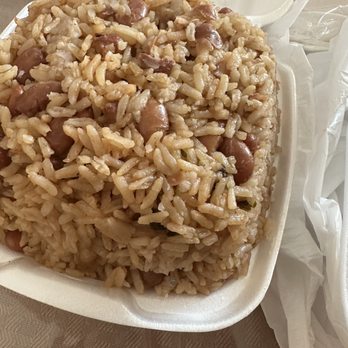 Chez Le Bebe - Rice and peas - Haitian Near Me - Miami, Florida