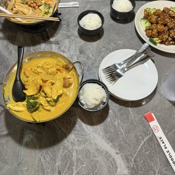 Xian Noodle Place - Yellow Curry Massaman Curry Sesame Chicken - Noodles Near Me - Pensacola, Florida Xian Noodle Place - Yellow Curry Massaman Curry Sesame Chicken - Noodles Near Me - Pensacola, Florida