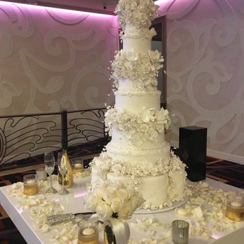 Roobina's Cake - Bakeries Near Me - Glendale, California Roobina's Cake - Bakeries Near Me - Glendale, California