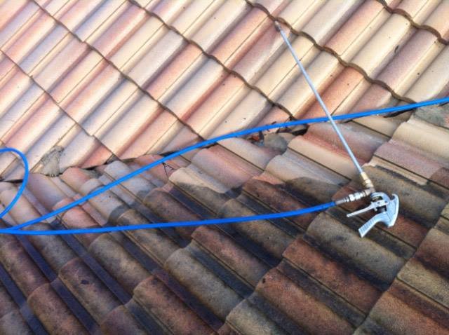 Slide of Appel Roof Cleaning