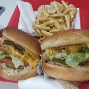 In-N-Out Burger - Fast Food Near Me - Fresno, California In-N-Out Burger - Fast Food Near Me - Fresno, California