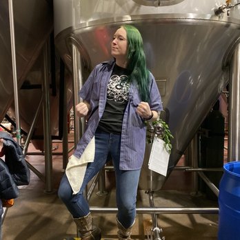 Lakefront Brewery - Tour guide - Breweries Near Me - Milwaukee, Wisconsin Lakefront Brewery - Tour guide - Breweries Near Me - Milwaukee, Wisconsin