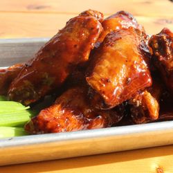 Back Alley Lanes VR-Cade - Delicious Chicken Wings