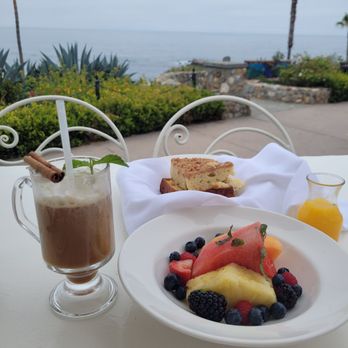 Las Brisas - Fresh fruit, pastries, bottomless mimoas and mexican coffee. - Mexican Near Me - Laguna Beach, California Las Brisas - Fresh fruit, pastries, bottomless mimoas and mexican coffee. - Mexican Near Me - Laguna Beach, California