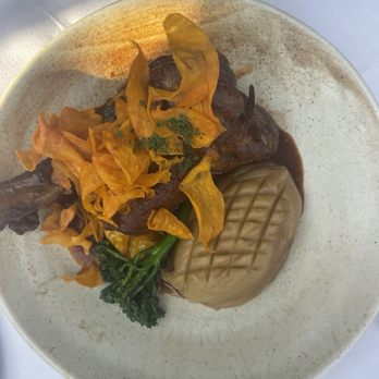 La Terrazza Dining Room and Lounge - lamb shank - Lounges Near Me - Banff, Alberta La Terrazza Dining Room and Lounge - lamb shank - Lounges Near Me - Banff, Alberta