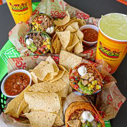 Izzo's Illegal Burrito - Central