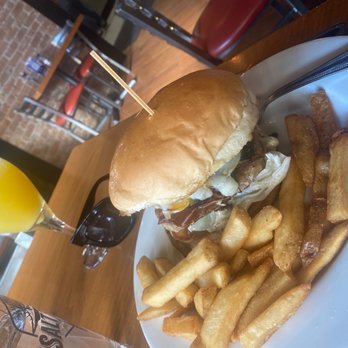 Warrens Craft Burger - American Near Me - Ogden, Utah Warrens Craft Burger - American Near Me - Ogden, Utah