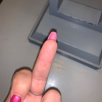 Phan Nails - This little nail - Nail Salons Near Me - Lemont, Illinois