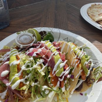 Shaka Tacoz - 3 tacos. Fish, Asada and Chicken - Mexican Near Me - Captain Cook, Hawaii
