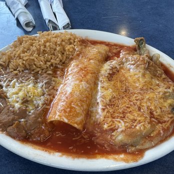 La Tapatia Mexican Grill - Chile relleno - Mexican Near Me - Fontana, California La Tapatia Mexican Grill - Chile relleno - Mexican Near Me - Fontana, California