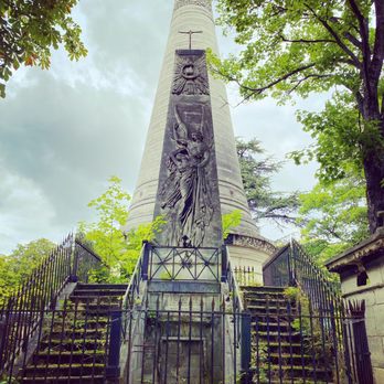 Cimetière du Père Lachaise - Funeral Services & Cemeteries Near Me - Paris, 75