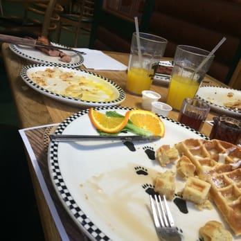 Black Bear Diner Glendale - So good. Too much food. - American Near Me - Glendale, Arizona
