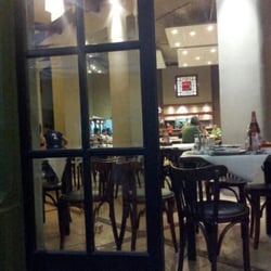 Café Argentino - El café desde una de las mesas de afuera