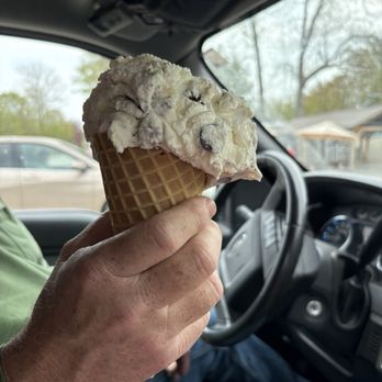 Grindstone General Store - Huron county pot hole - Ice Cream & Frozen Yogurt Near Me - Port Austin, Michigan