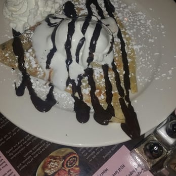 Ce La Vi - Cookies & Cream - Desserts Near Me - Red Bank, New Jersey Ce La Vi - Cookies & Cream - Desserts Near Me - Red Bank, New Jersey