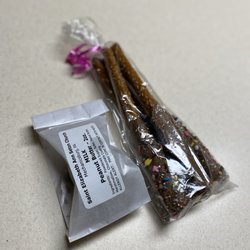 Saint Elizabeth Ann Seton Catholic Church - Milk Chocolate PB Egg & Milk Chocolate Pretzel Rods