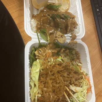 Thai Hut 2 - Swimming Rama (chicken, spinach and peanut sauce) - Thai Near Me - Tacoma, Washington Thai Hut 2 - Swimming Rama (chicken, spinach and peanut sauce) - Thai Near Me - Tacoma, Washington