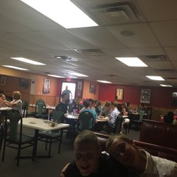Angelinos Italian Restaurant - Quiet dining room on a Sunday afternoon