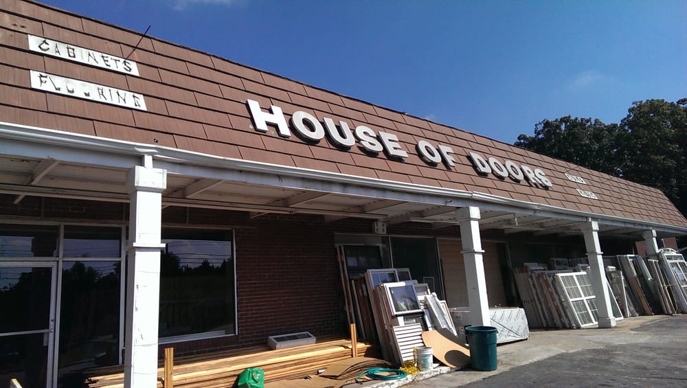 HOUSE OF DOORS Updated October 2024 13156 Jones St, Lavonia