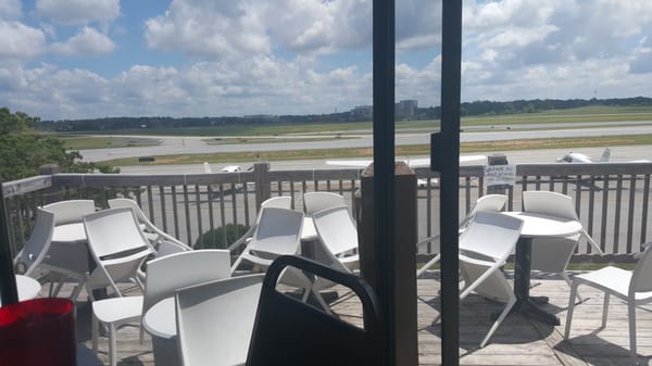 Downwind Restaurant and Lounge by null