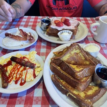 Mo's Egg House - French toast & strawberry cream cheese French toast - Breakfast & Brunch Near Me - Temecula, California Mo's Egg House - French toast & strawberry cream cheese French toast - Breakfast & Brunch Near Me - Temecula, California