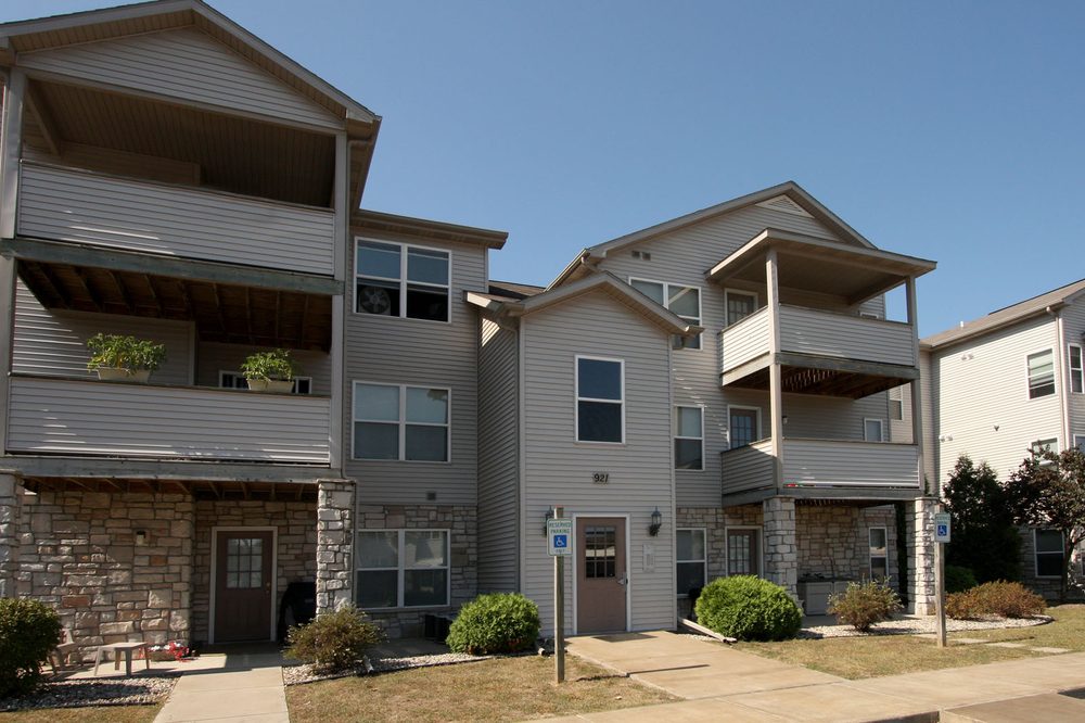 EAGLES RIDGE APARTMENTS Updated August 2024 18 Photos 801