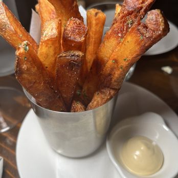 Baran's 2239 - New American Near Me - Hermosa Beach, California