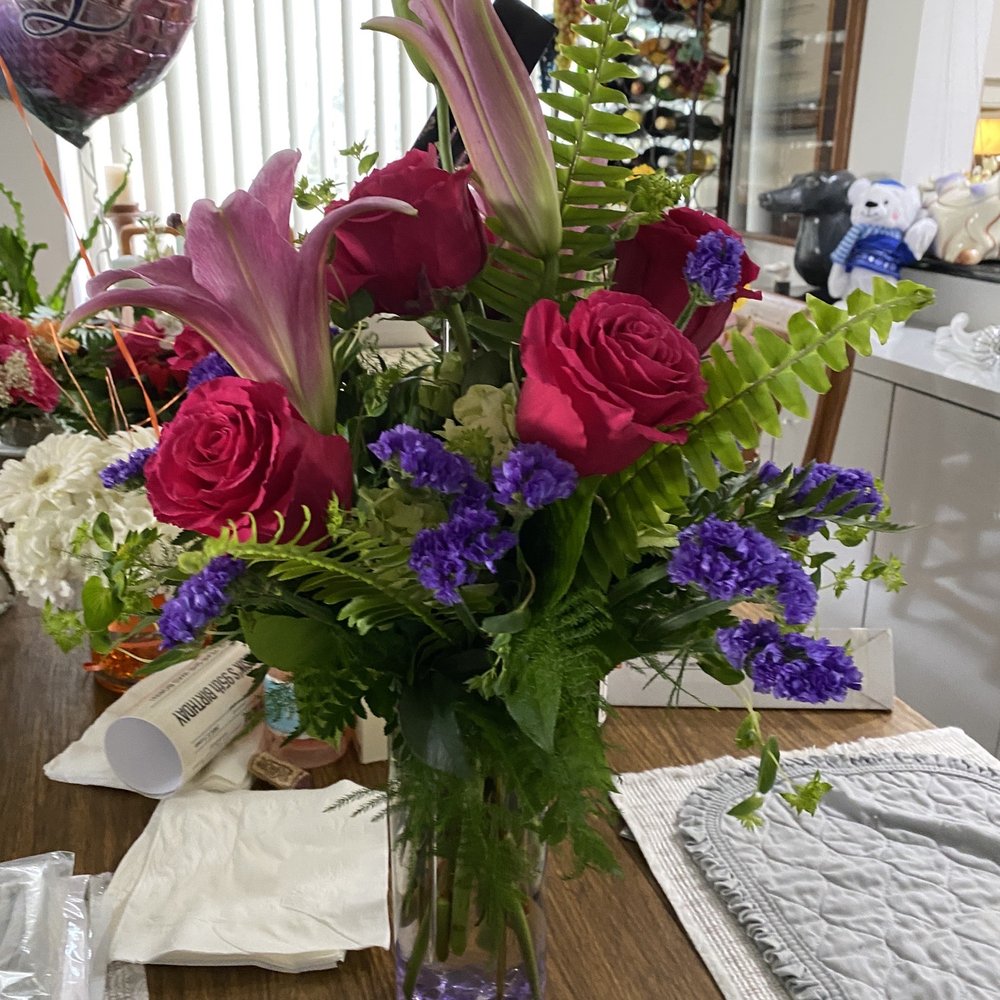 Best Florists near Sue Ellen's Floral Boutique in Sarasota, FL Yelp