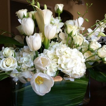 Designer's Mark - All white contemporary fresh flower centerpiece - Florists Near Me - Chandler, Arizona Designer's Mark - All white contemporary fresh flower centerpiece - Florists Near Me - Chandler, Arizona
