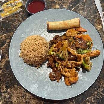 China Inn Cafe 7 - Hunan Combination Lunch - Chinese Near Me - Houston, Texas China Inn Cafe 7 - Hunan Combination Lunch - Chinese Near Me - Houston, Texas