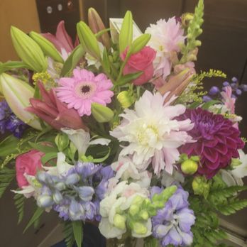 Pike Place Flowers - Florists Near Me - Seattle, Washington