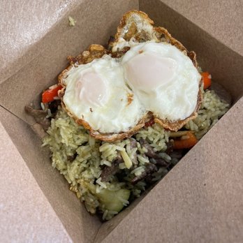 Dek Sen's By Rustic Spoon - Prik Kang with fried eggs - Thai Near Me - Los Angeles, California