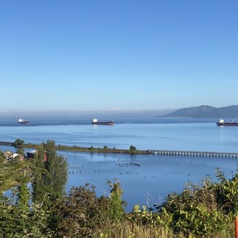 Astoria Crest Motel - Room with a view - Hotels Near Me - Astoria, Oregon