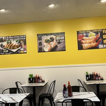 Pho Ga 88 - tables and chairs in a restaurant - Noodles Near Me - Union City, California Pho Ga 88 - tables and chairs in a restaurant - Noodles Near Me - Union City, California