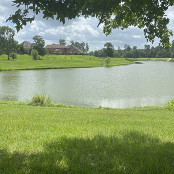 Forest Oaks Park - Beautiful scenery - Parks Near Me - Spring, Texas