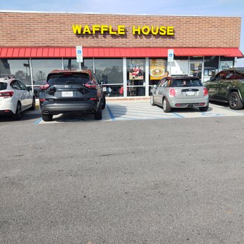 Waffle House - Outside - Breakfast & Brunch Near Me - Mauldin, South Carolina Waffle House - Outside - Breakfast & Brunch Near Me - Mauldin, South Carolina