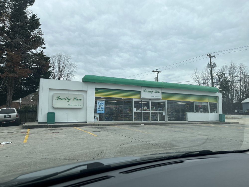 FAMILY FARE BP Updated September 2024 2600 Randleman Rd, Greensboro