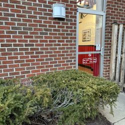 Firehouse Subs - Weird back entrance