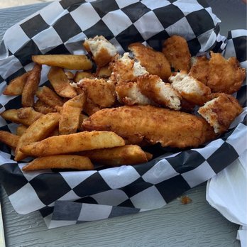 Lake Eustis Waterfront Grille - Kids chicken tenders - Seafood Near Me - Eustis, Florida