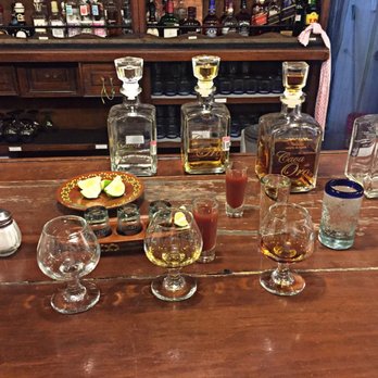 La Destilería - Tequila Sampler with and extra shot of cazadores! - Mexican Near Me - Cancún, ROO La Destilería - Tequila Sampler with and extra shot of cazadores! - Mexican Near Me - Cancún, ROO
